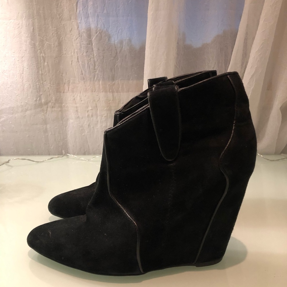 Steve Madden Sami Wedge Booties